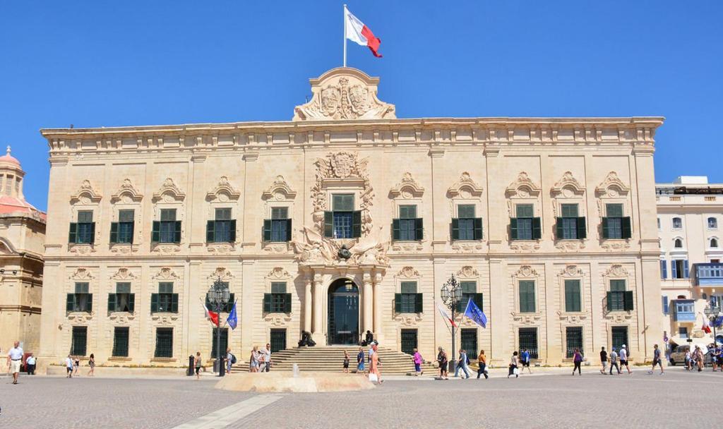 Exclusive Valletta Apartment With Historic Charm Экстерьер фото
